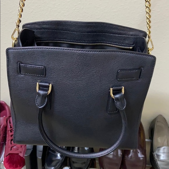 Large Michael Kors Purse - Picture 9 of 11